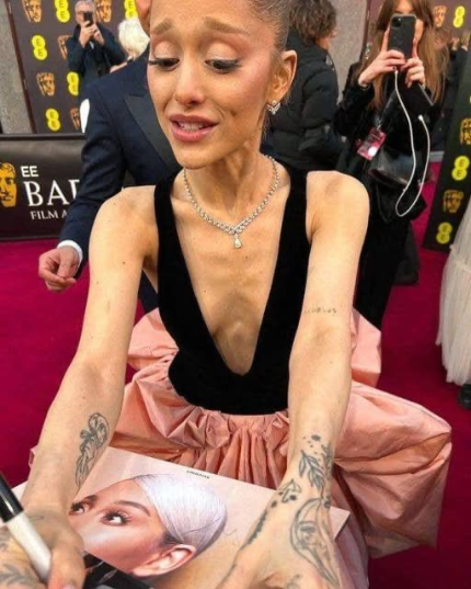 🚨Breaking: Ariana Grande Confirms She Has Tested Positive for…See more