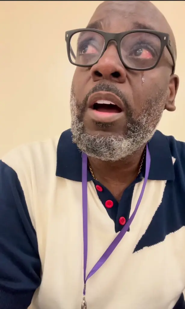 Texas teacher breaks down in tears during class after his senior students struggled to read, write